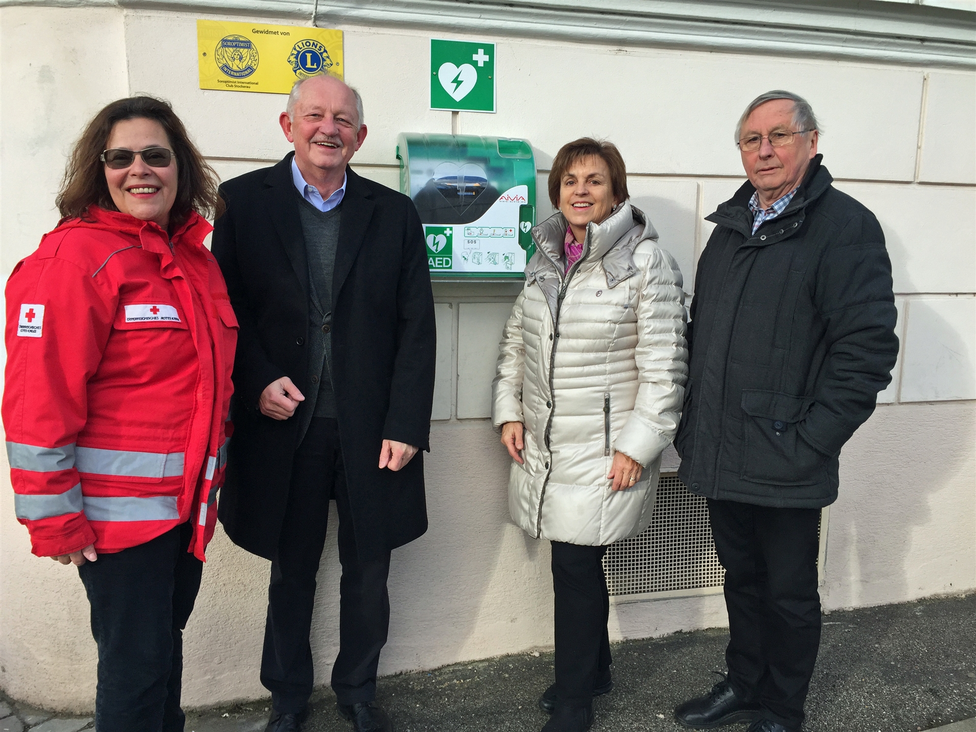 Drei neue Defibrillatoren für Stockerau